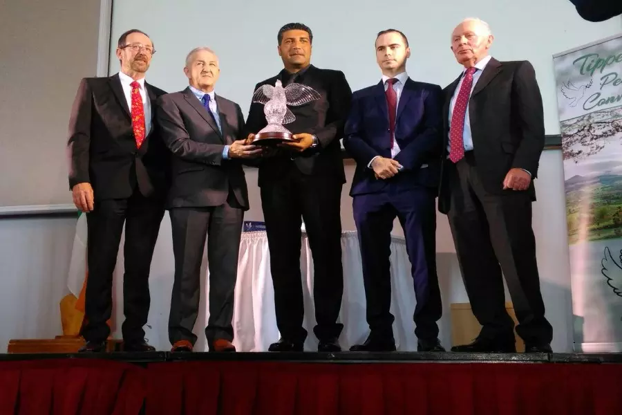 الدفاع المدني السوري ينال جائزة "تيبراري الإيرلندية الدولية للسلام