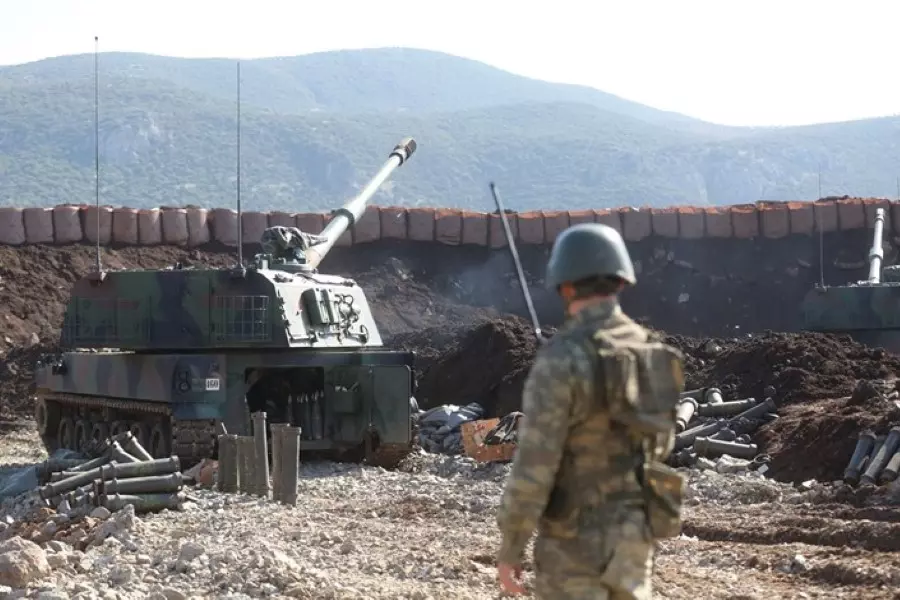 المدفعية التركية تستهدف مواقع ميليشيات النظام بمدينة سراقب