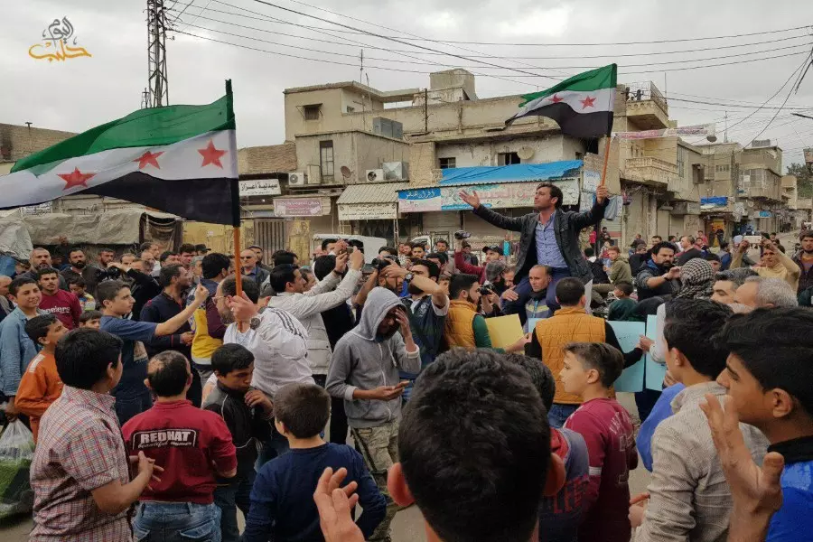 وقفات احتجاجية لفعاليات مدنية ودفاع مدني وإعلامية استنكاراً لجرائم الأسد باستخدام الكيماوي في دوما