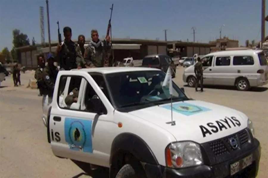 قوات الأساييش الكردية تداهم مصارف تابعة لنظام الأسد في الحسكة