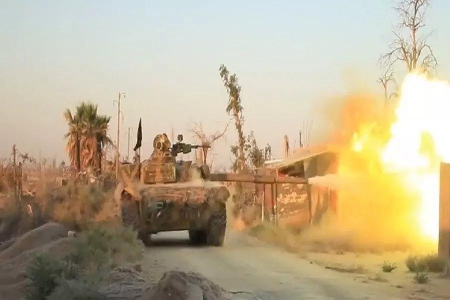 تنظيم الدولة يشن هجمات من محاور عدة في ديرالزور .. والطائرات تقصف بكثافة