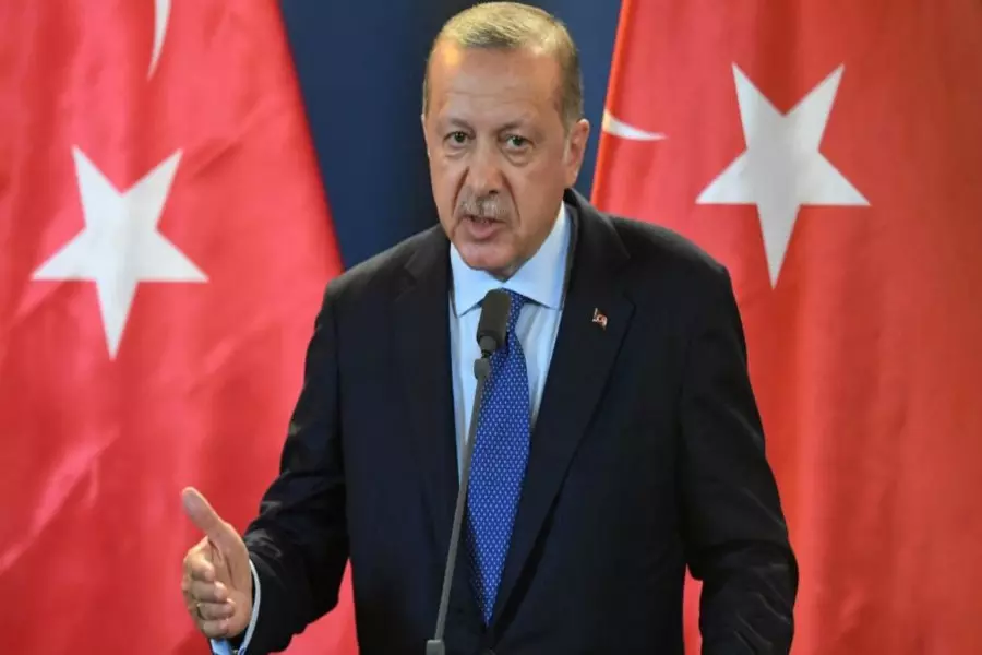 أردوغان يتهم حاشية ترامب بعد تنفيذ تعليماته للانسحاب من شرق الفرات