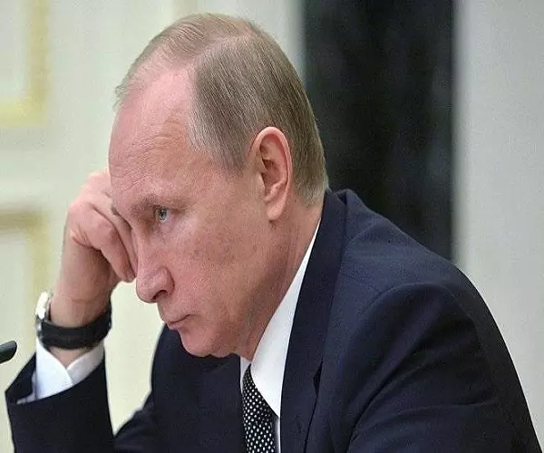 بوتين...يصدر مرسوماً بتخفيض راتبه و كبار المسؤولين