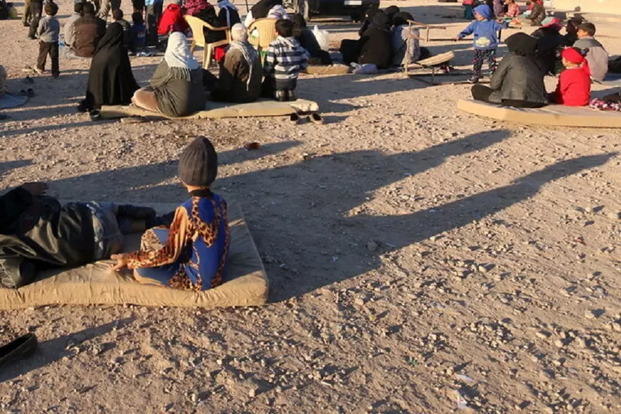 مصير مجهول لأطفال داعش الأيتام في مخيم عين عيسى بالرقة