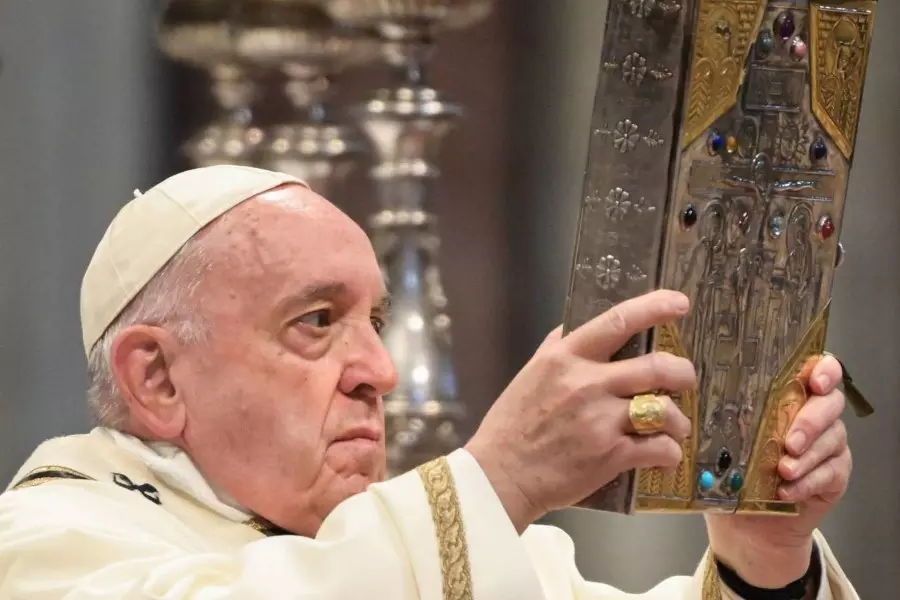 بابا الفاتيكان يدعو لـ "تسهيل عودة اللاجئين" إلى سوريا