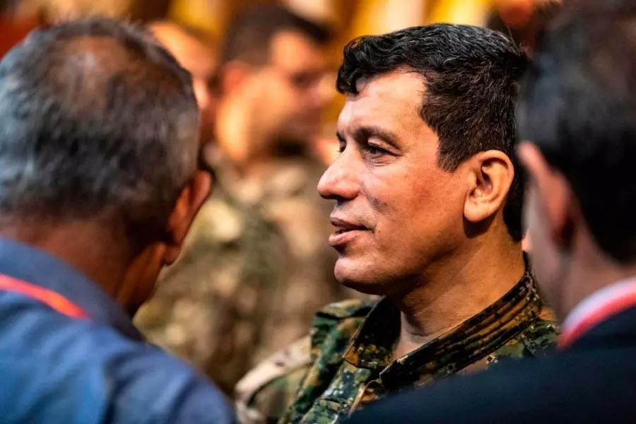 قائد "قسد" يدعو الأطراف الكردية لتجاوز خلافاتها والتوصل لاتفاق كامل شرقي سوريا