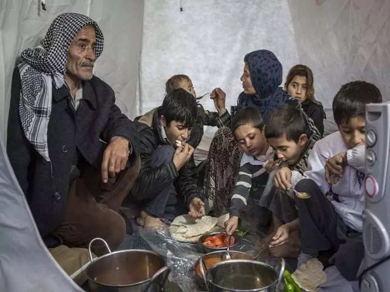 نقص التمويل يرفع نسبة الحرمان للاجئين السوريين لمستويات خطيرة جداً و يهدد 3.9 مليون انسان