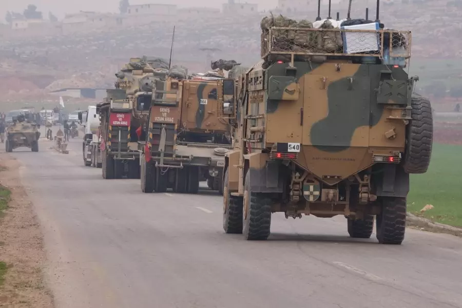 يني شفيق: تركيا عززت قواتها بـ 30 ألف جندي على حدود إدلب لمواجهة تهديدات النظام بعملية عسكرية على المنطقة
