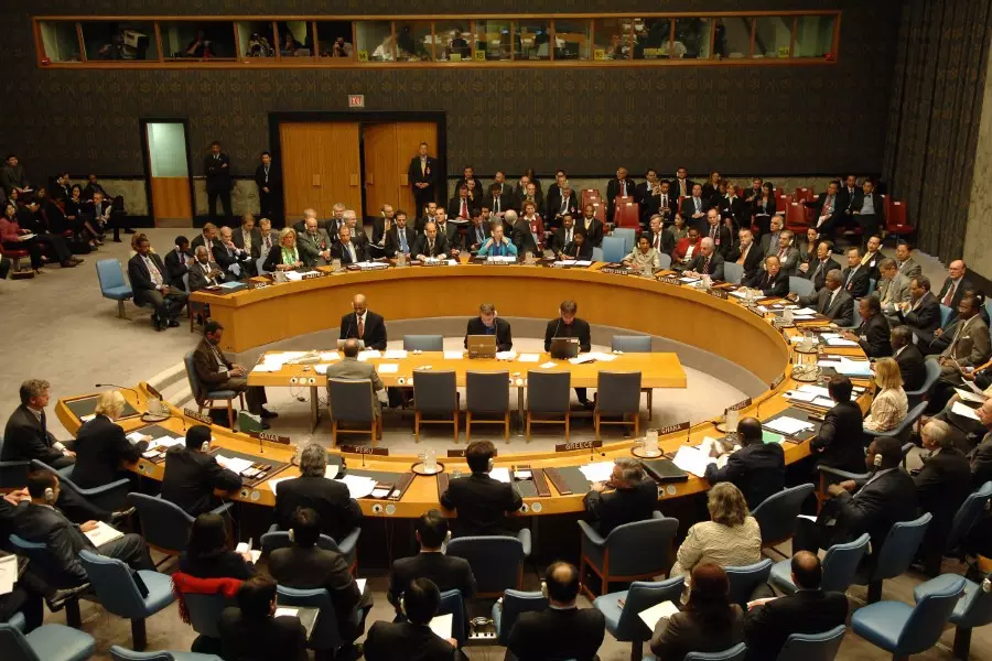 مجلس الأمن يتبنى قرار تمديد آلية وصول المساعدات الإنسانية عبر الحدود إلى سوريا لمدة عام
