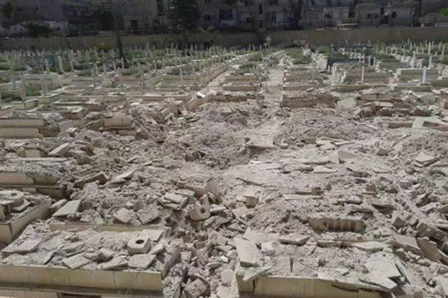 قوات الأسد وروسيا تطوق مقبرة الشهداء بمخيم اليرموك للبحث عن رفات جنود إسرائيليين