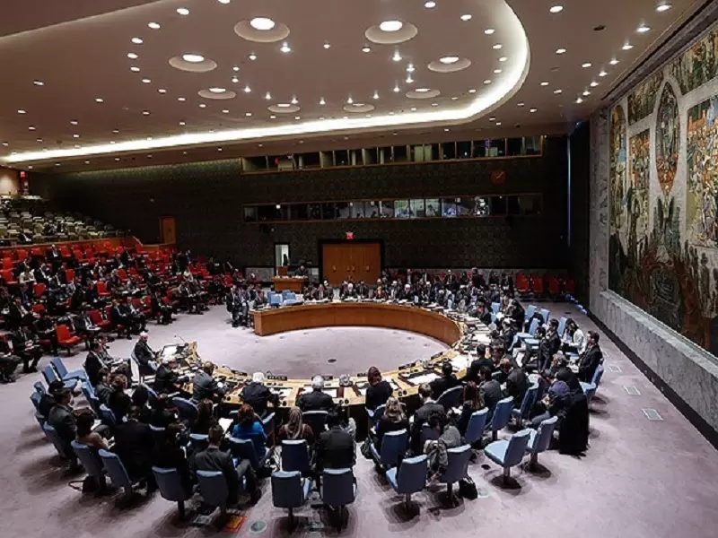 لجنة الأمم المتحدة : الأسد استعان بمقاتلين أجانب .. ولازال يستخدم البراميل المتفجرة ضد المدنيين