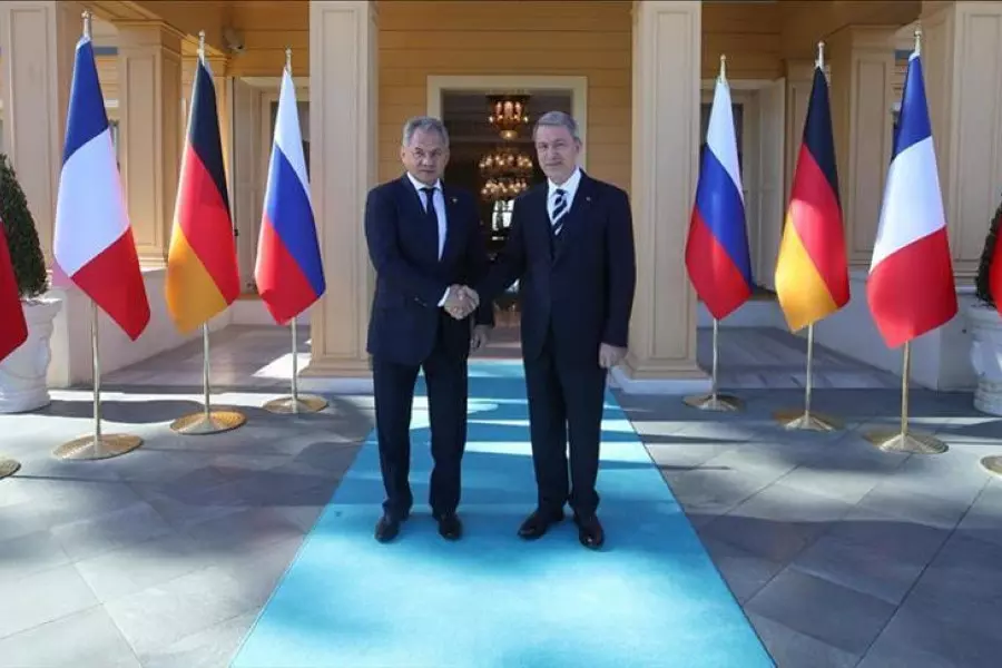 وزيرا الدفاع التركي والروسي يتفقان على مواصلة العمل المشترك في إدلب وتل رفعت