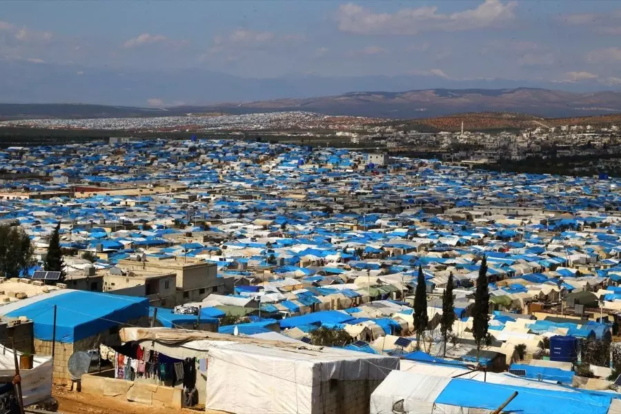 "إدارة المهجرين" تمنع ناشطاً نقل معاناة عائلة مهجرة من التغطية في مخيمات شمال إدلب