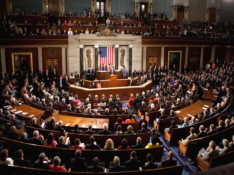 وصفوا الأوضاع بـ"إهانة للعالم" .. أعضاء في الكونغرس يطالبون بمناطق آمنة في سوريا