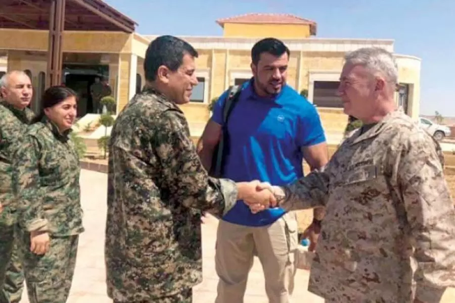 جنرال أمريكي يبحث مع قائد "قسد" بدء عمل عسكري لملاحقة خلايا داعش