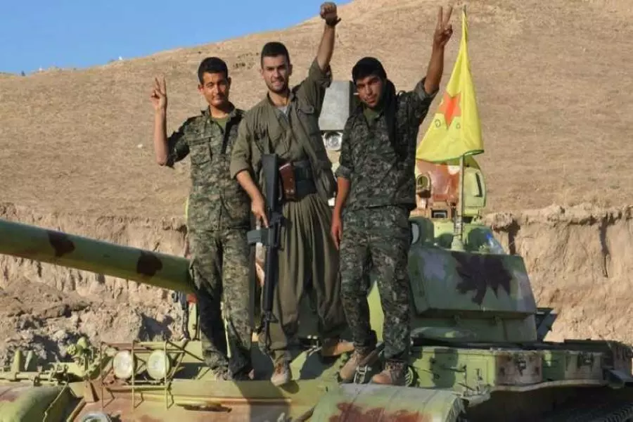 حواجز YPG تمنع مدنيي عفرين من النزوح وتكاليف التهريب تفوق استطاعتهم