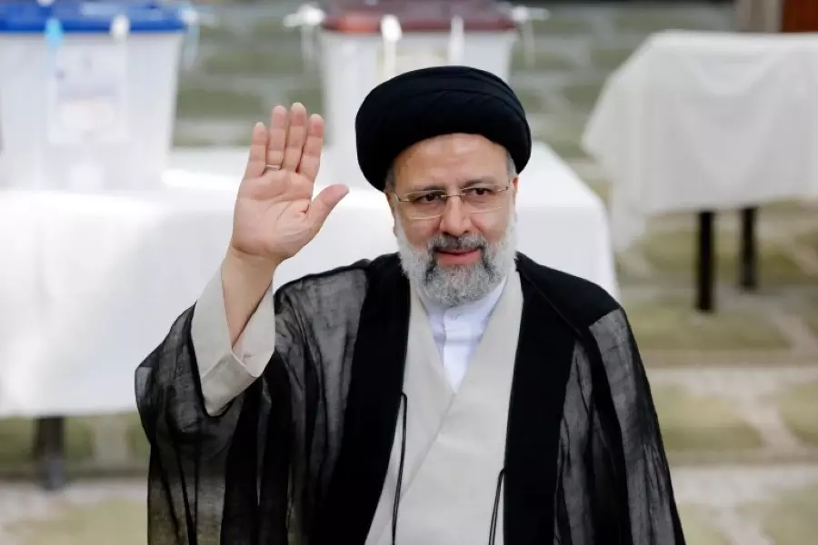 الرئيس الإيراني يطالب بخروج "فلول القوات الأجنبية" من سوريا !!
