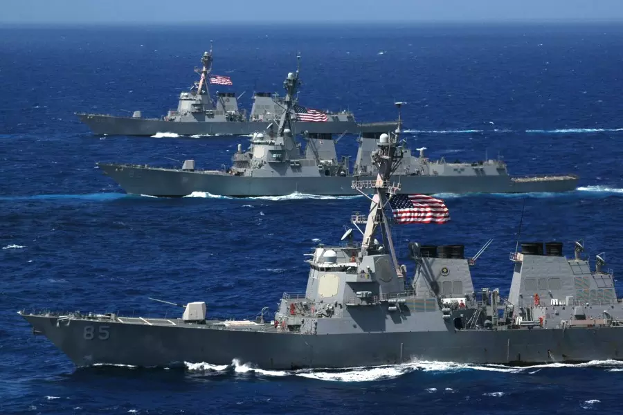 واشنطن ترسل قوات برية وسفن حربية للمشاركة بسحب قواتها من سوريا