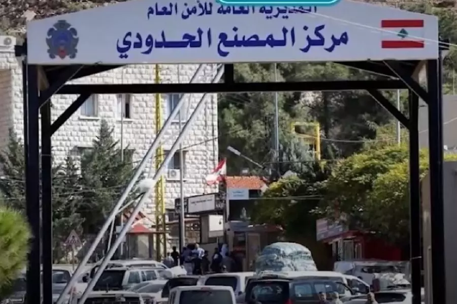 النظام يُعدل شروط السماح للسوريين العالقين في لبنان بالعودة عبر المنافذ الحدودية
