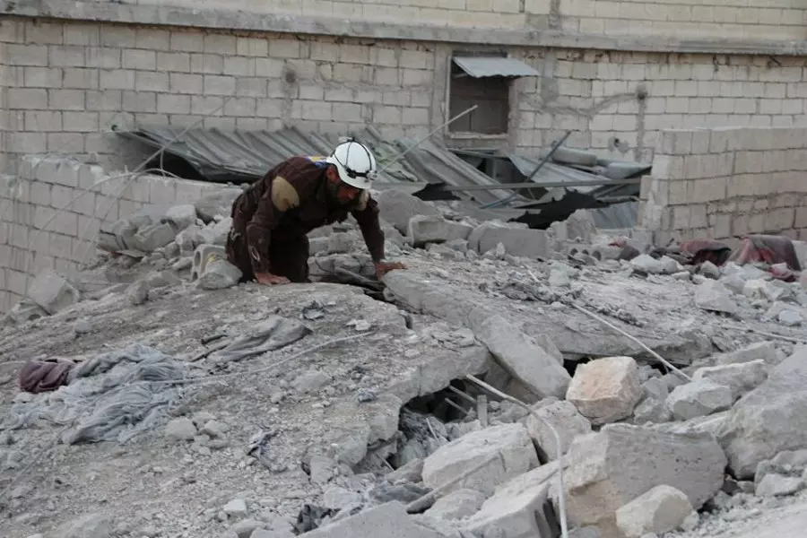 شهداء وجرحى ... قصف جوي مكثف على مدن وبلدات ريف إدلب