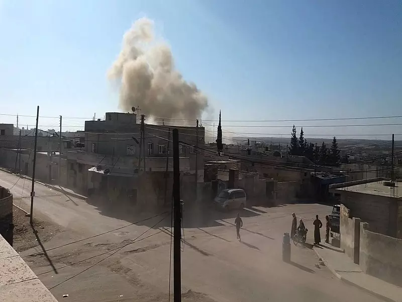 أربعة شهداء وعدد من الجرحى بقصف جوي استهدف بلدة جرجناز بإدلب