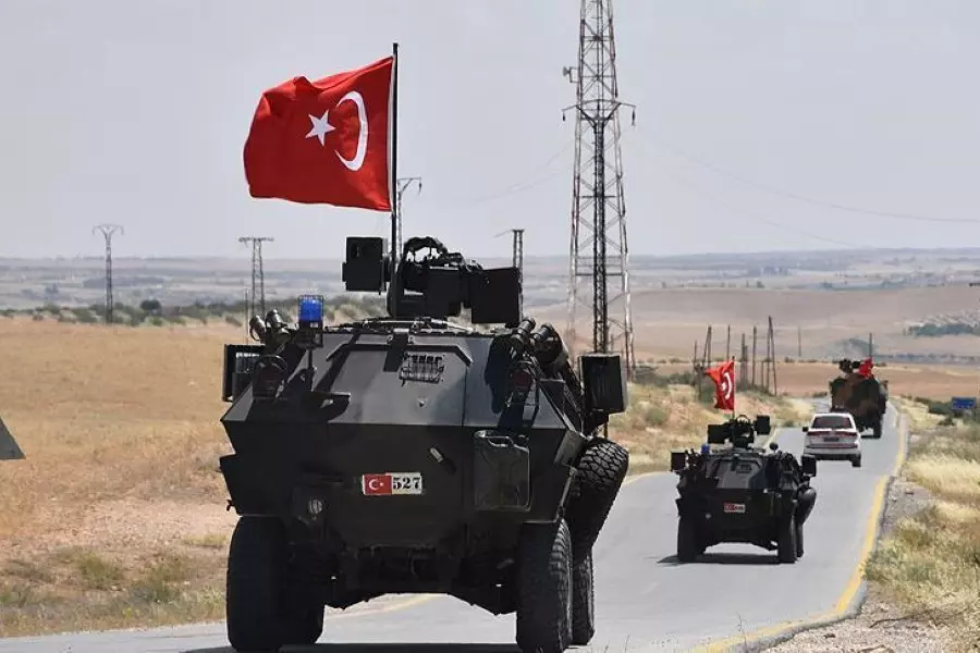 قوات تركية تسير الدورية السابعة عشر في منطقة منبج شمال شرقي حلب