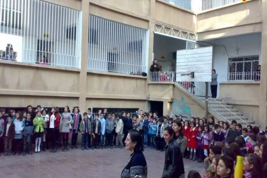 المجلس السرياني يستنكر اعتداء "واي بي جي" على مسؤول المناهج التعليمية بالمدارس السريانية في القامشلي