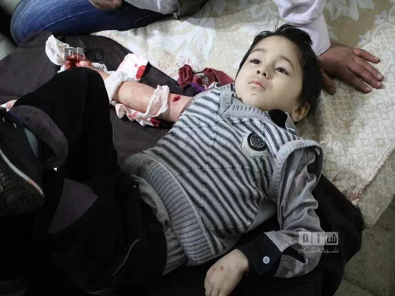 طيران الأسد يدمر مدرسة في دوما .. و يدفن خمسة من تلامذتها
