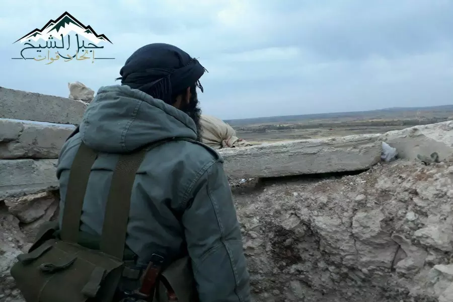 قوات الأسد مدعومة بالدبابات تحاول اقتحام تلة بردعيا على أطراف بلدة مزرعة بيت جن