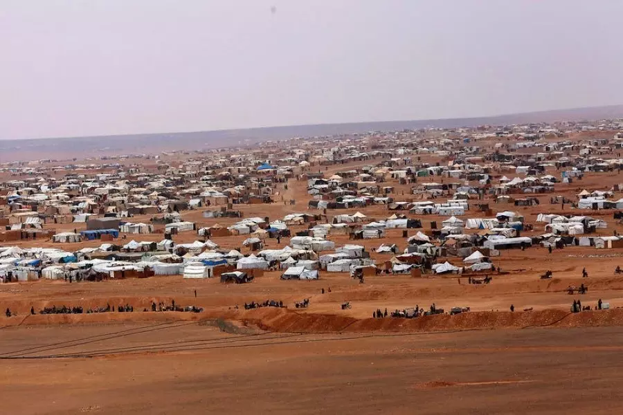 خروج 150 شخص من مخيم الركبان لمناطق سيطرة نظام الأسد برفقة الأمم المتحدة