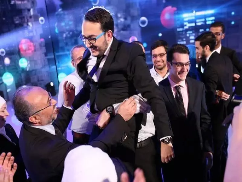 "يمان أبو جيب" أول سوري يفوز بمسابقة "نجوم العلوم"