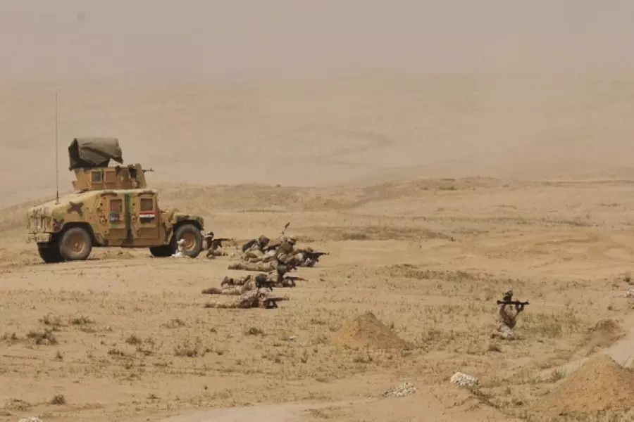 القوات العراقية تمشط الصحراء باتجاه الحدود السورية لملاحقة عناصر تنظيم الدولة