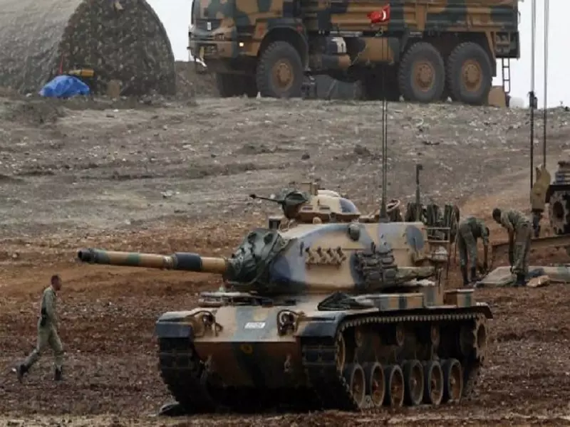 قائد القوات الخاصة التركية يزور المنطقة الحدودية مع سوريا