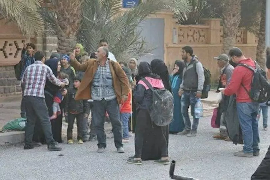 لاجئون سوريون يعيشون في مواجهة الموت على الحدود الجزائرية - المغربية بعد رفض قبولهم من البلدين !؟
