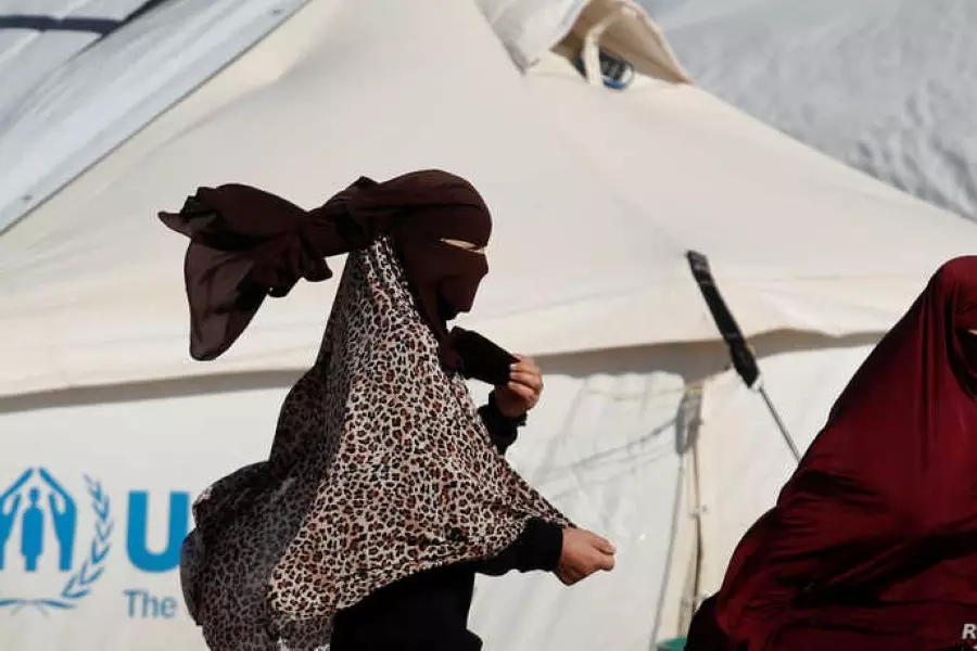كندا تعيد أول سيدة بالغة انضمت لداعش من مخيمات سوريا