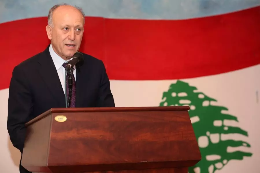وزير لبناني سابق يشبه حزب الله بـ"داعش" ويتهمه بقتل الشعب السوري
