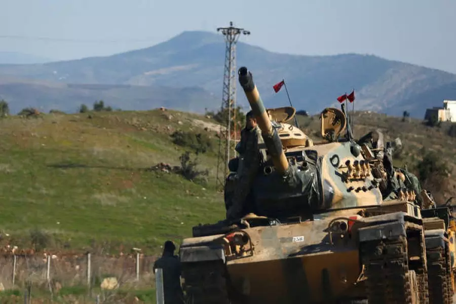 وصول تعزيزات عسكرية تركية إلى الحدود مع سوريا
