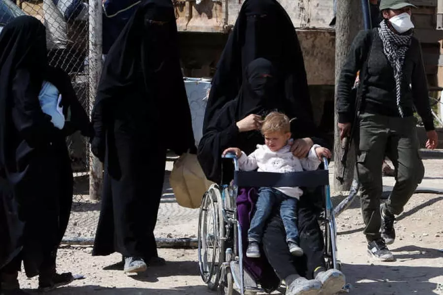 فرنسيات يُضربن عن الطعام لرفض بلدهن إعادتهن مع أطفالهن من سوريا