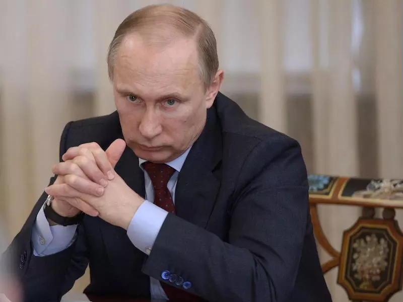 هل ينقذ بوتين نفسه من الرمال السورية ؟
