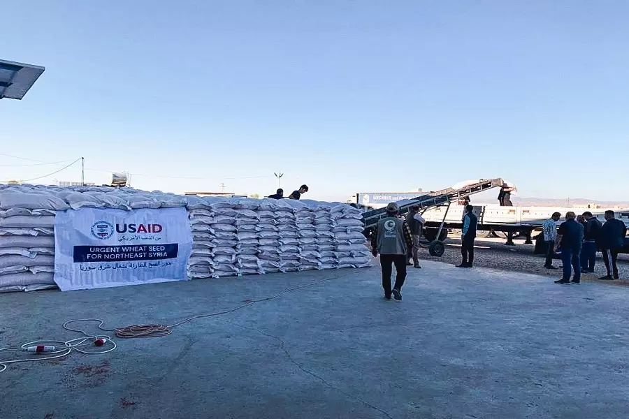 "الوكالة الأمريكية للتنمية" تدعم مزارعي شمال شرق سوريا بـ 300 طن من بذور القمح