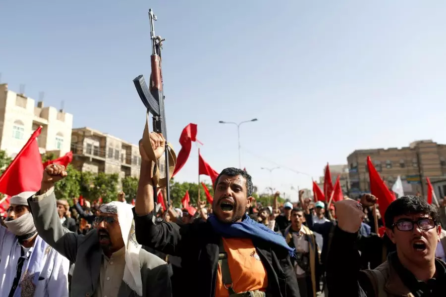 مجلة أمريكية: إيران تحول اهتمامها من "حزب الله" اللبناني إلى الحوثيين في اليمن لمواجهة واشنطن