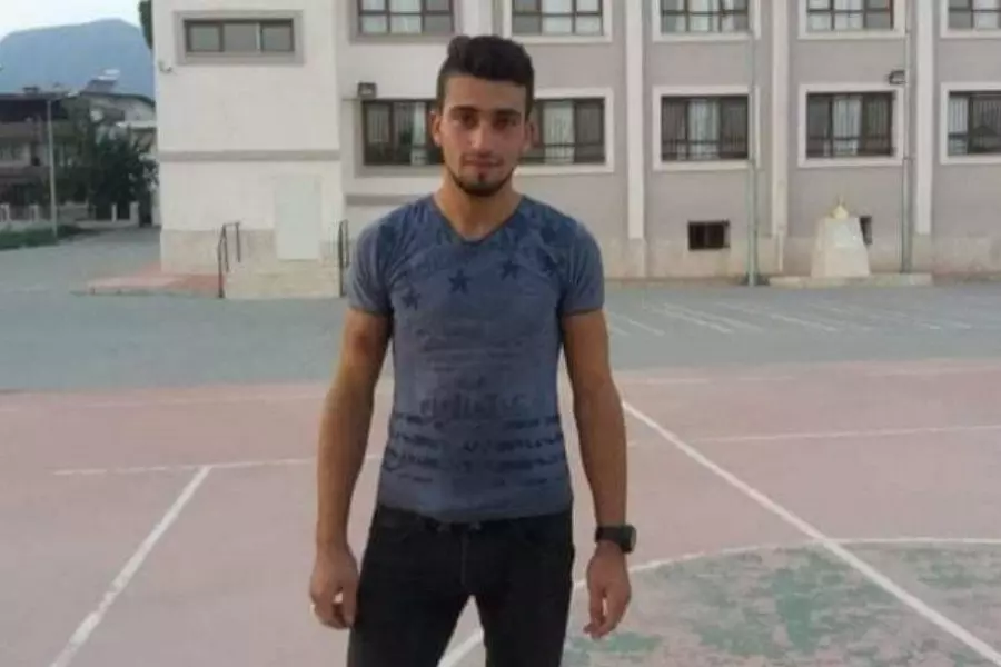 الشبكة السورية توثق مقتل شاب تحت التعذيب بعد عودته إلى "حضن الوطن"