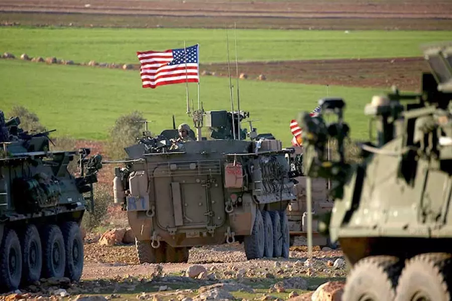 تنظيم الدولة يتبنى رسمياً قتل أربع جنود أمريكيين وتدمير عربات بكمين في دير الزور