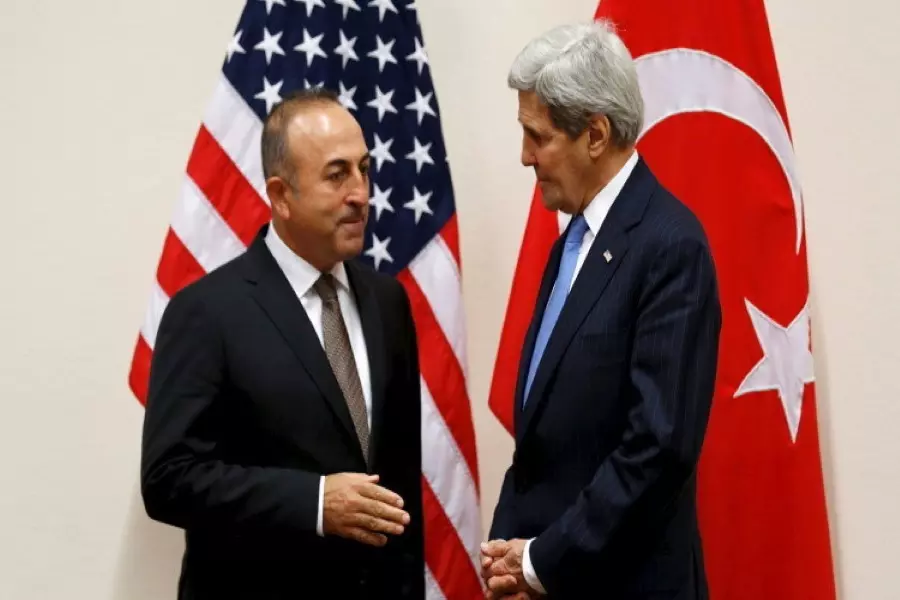 بهدف بحث الوضع في سوريا ... اتصال هاتفي بين وزير الخارجية التركي ونظيره الأمريكي