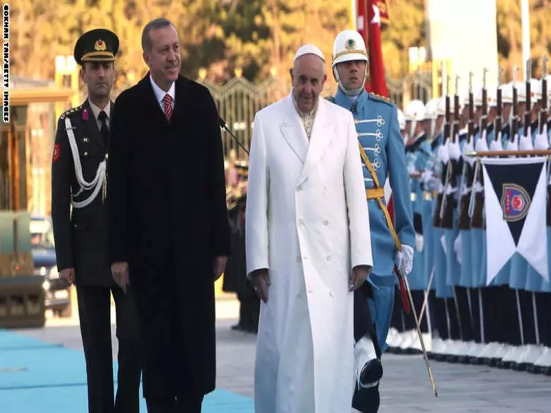 " البابا فرنسيس " يعترف " بالجهود الكريمة " التي قدمتها تركيا للاجئين على أراضيها