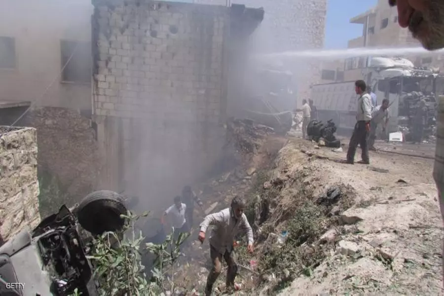 7 شهداء من عائلة واحدة بقصف جوي استهدف بلدة معرشمارين بإدلب