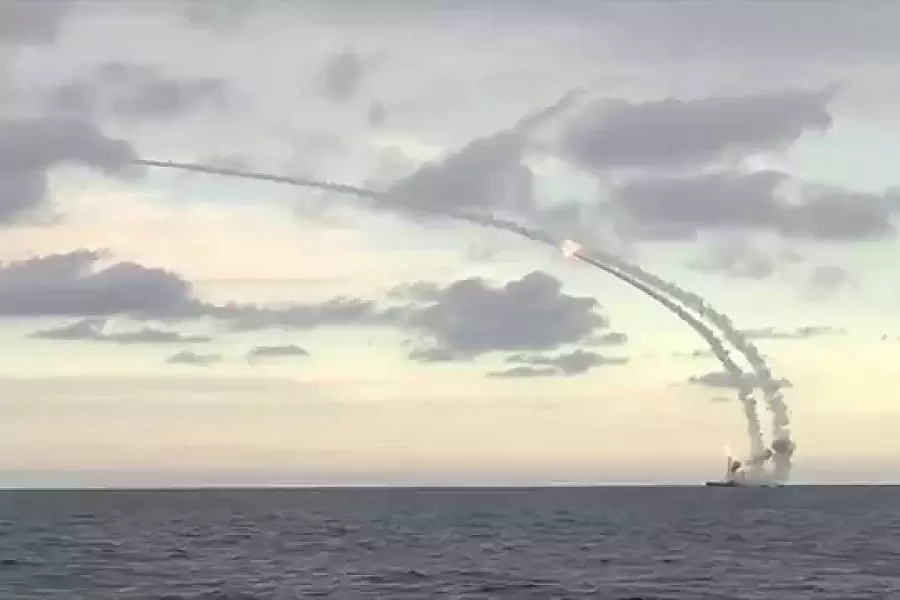 الأسطول البحري الروسي يطلق 4 صواريخ مجنحة على مواقع تنظيم الدولة في تدمر