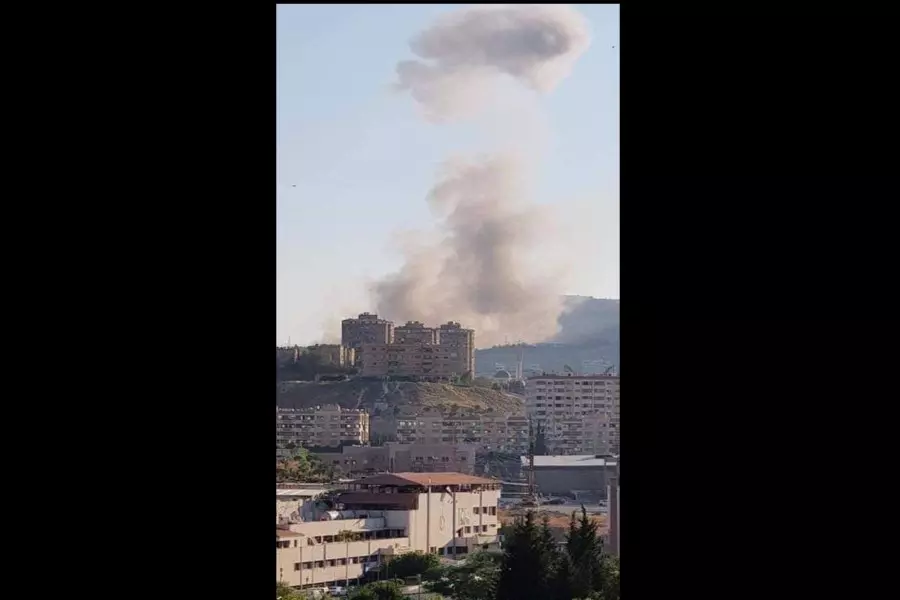 انفجار مستودع ذخيرة تابع لنظام الأسد غربي العاصمة دمشق