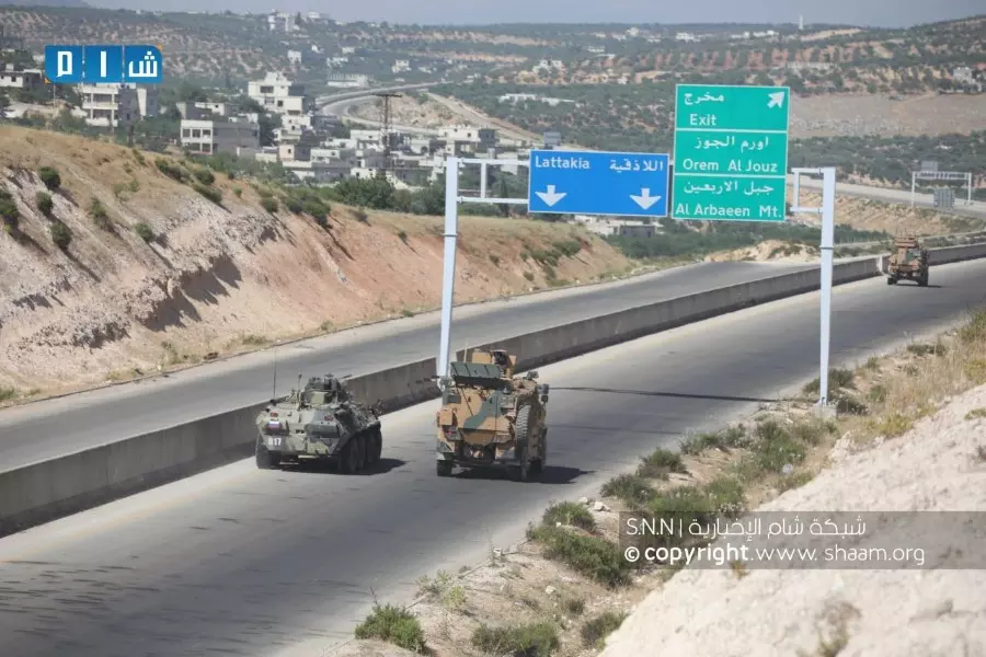 تسيير دورية "تركية روسية" بين سراقب والناجية على "أم 4" بريف إدلب