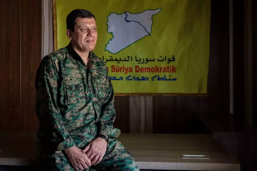 قائد ميليشيا "قسد" يعلن استئناف العمليات العسكرية ضد داعش في سوريا